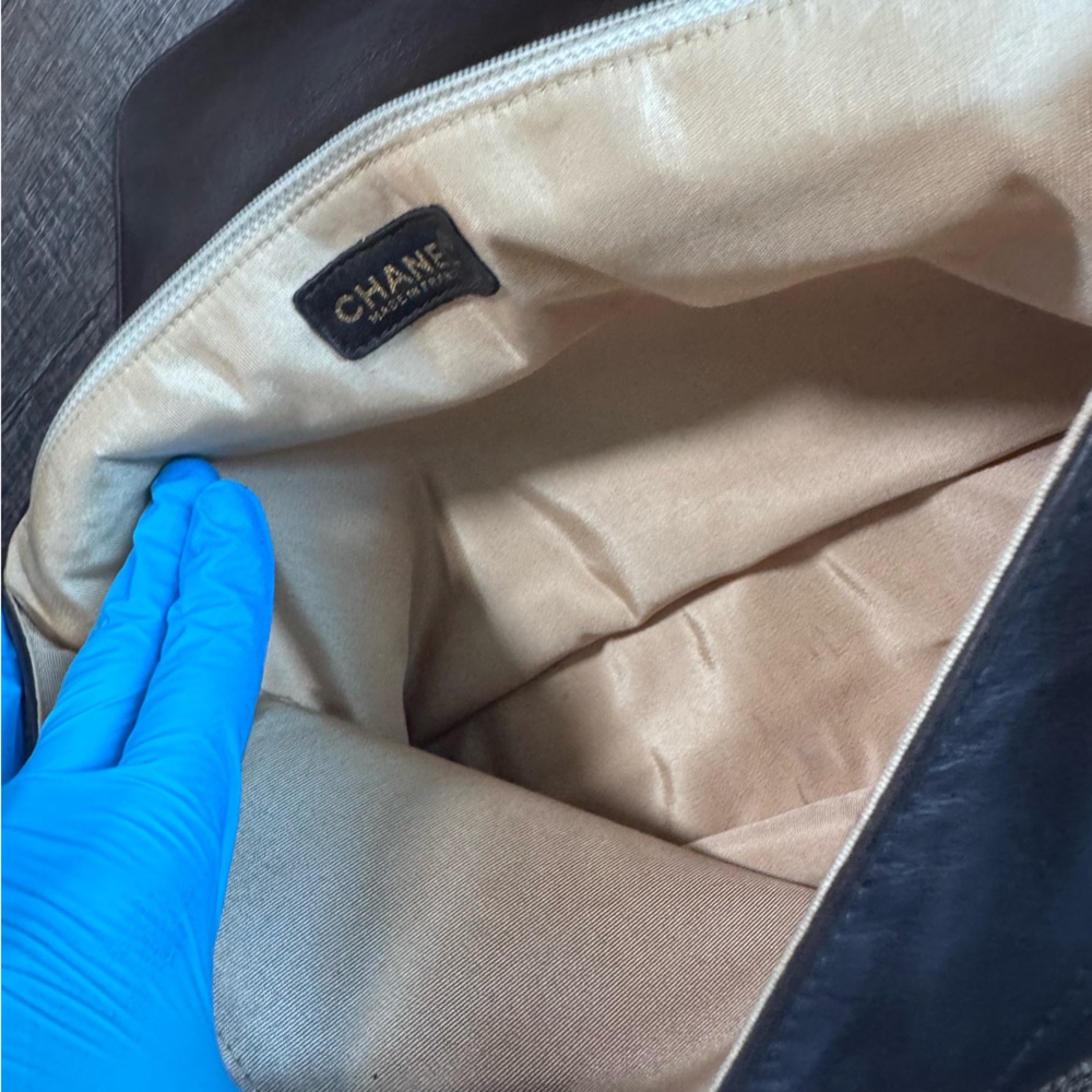 Chanel Vintage Shoulder Bag 💼 - Picture 14 of 16